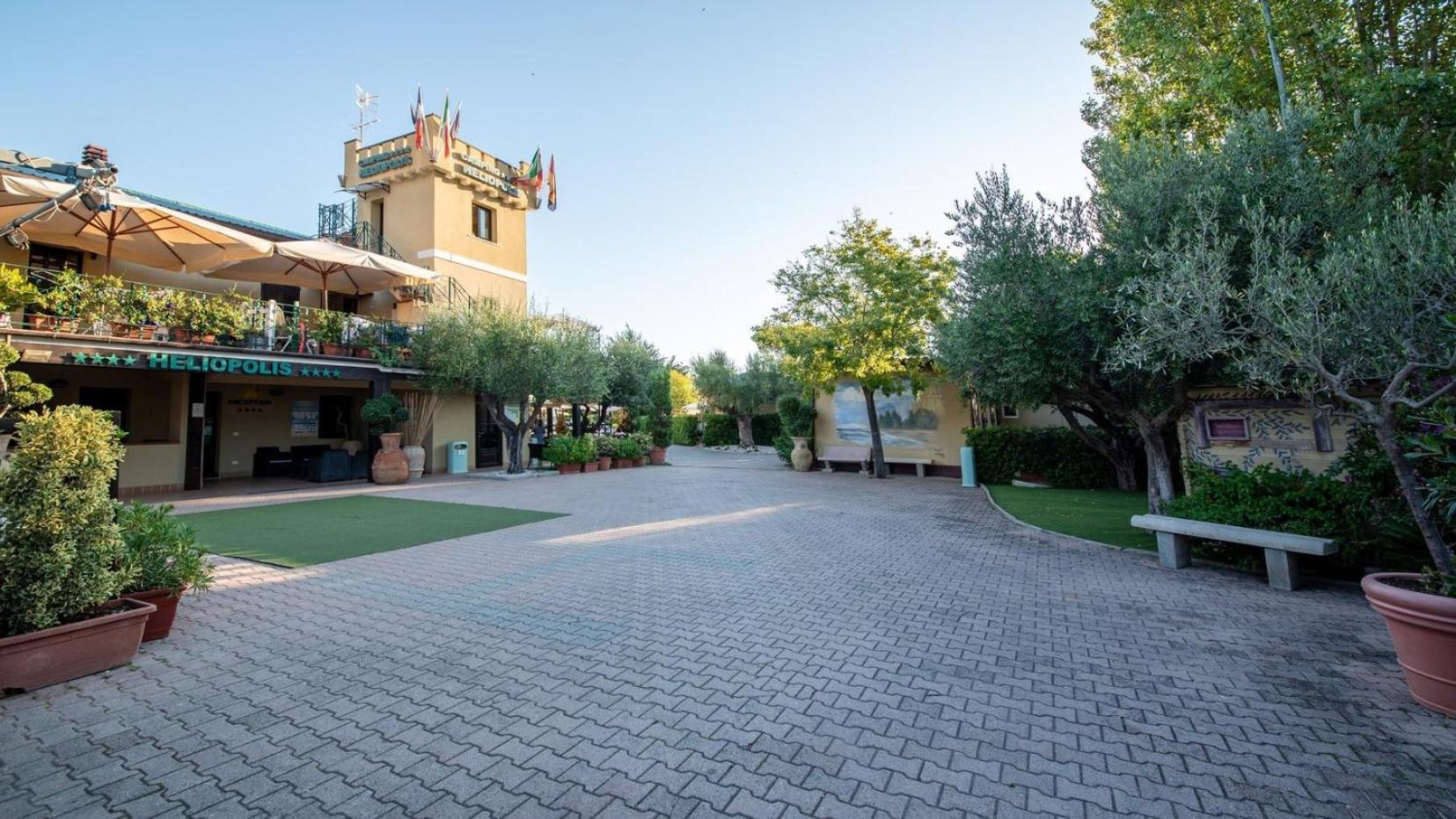 Heliopolis Camping & Village 피네토 외부 사진